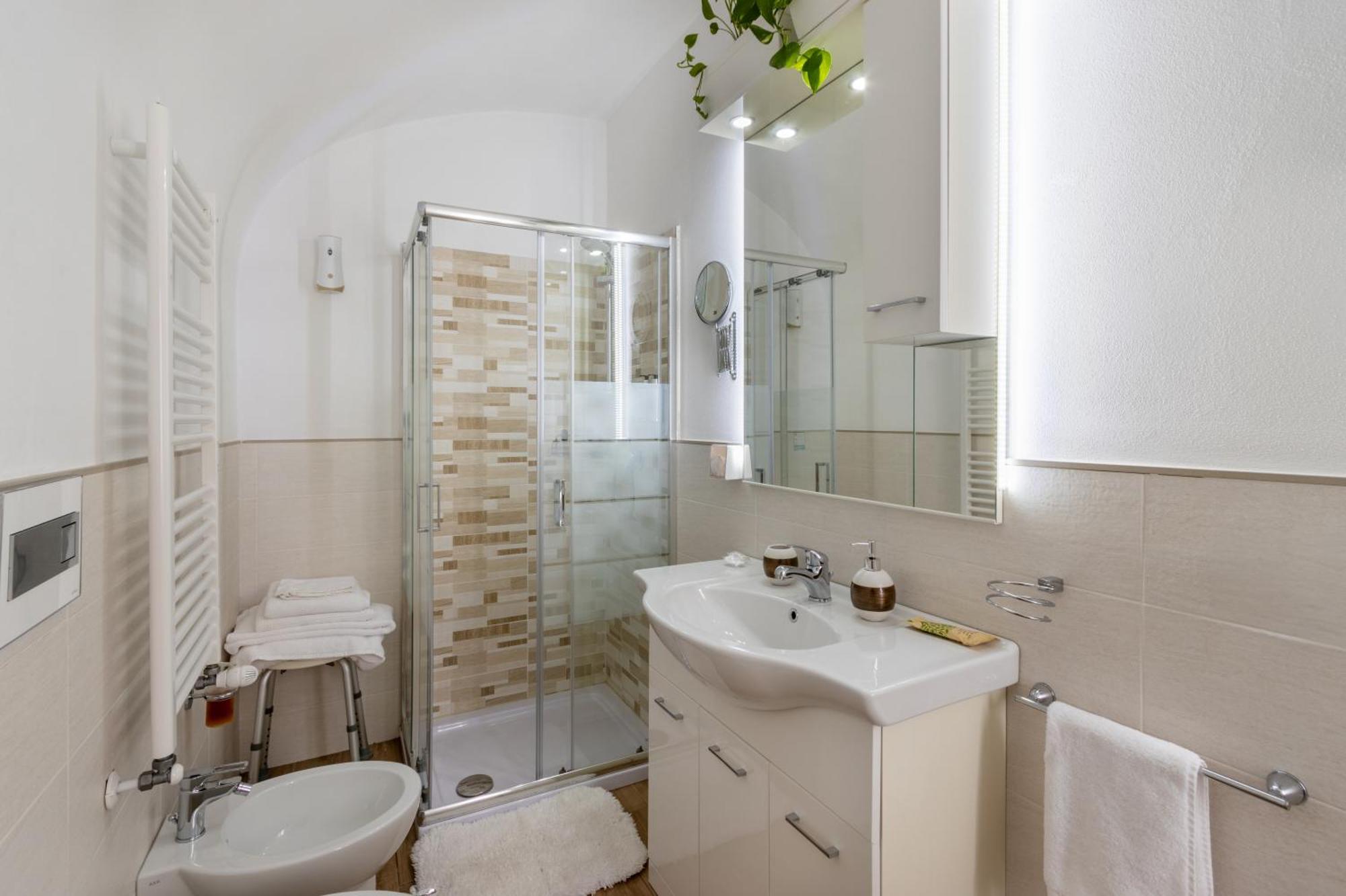 Chrizia Otel Novi Ligure Dış mekan fotoğraf